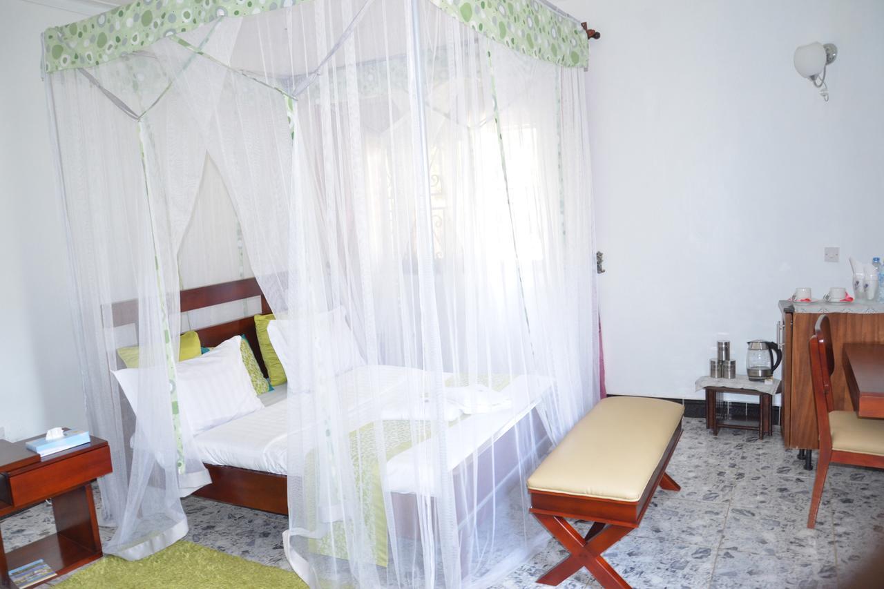 Sheevy"S Bed N Breakfast Fort Portal Ngoại thất bức ảnh