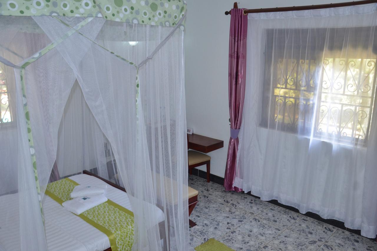 Sheevy"S Bed N Breakfast Fort Portal Ngoại thất bức ảnh