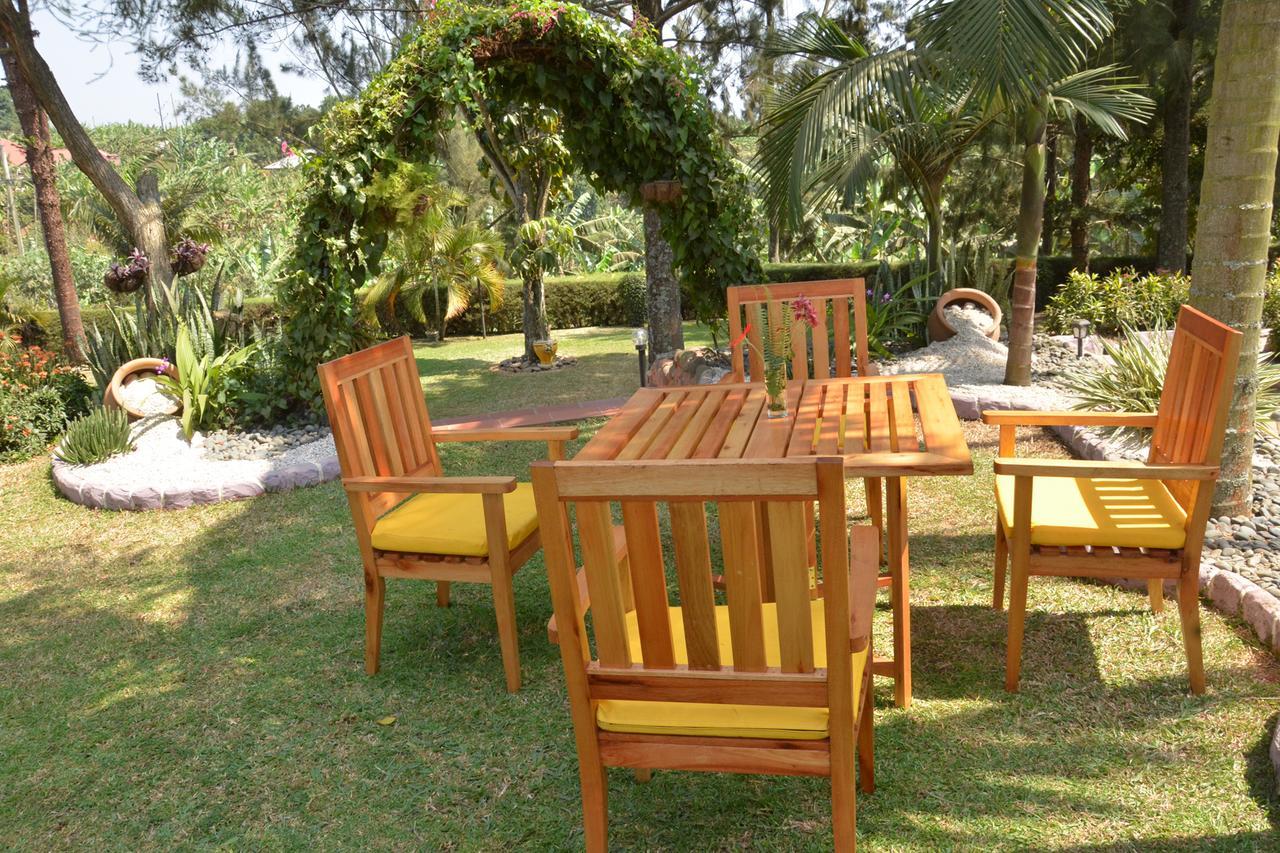 Sheevy"S Bed N Breakfast Fort Portal Ngoại thất bức ảnh