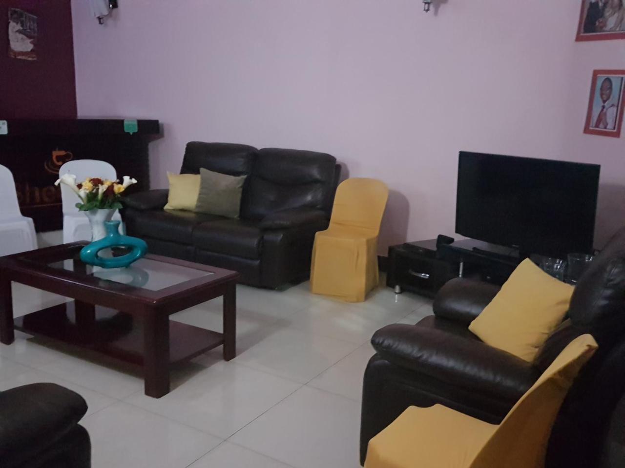 Sheevy"S Bed N Breakfast Fort Portal Ngoại thất bức ảnh